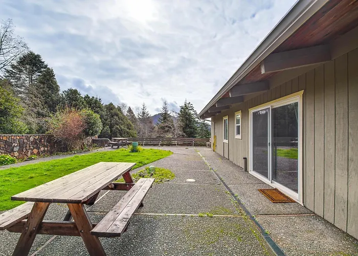 Ocean-View Oregon Coast Vacation Rental W/ Deck